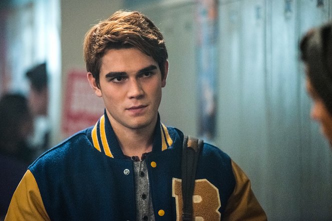 Riverdale - Chapter Two: A Touch of Evil - Photos - K.J. Apa