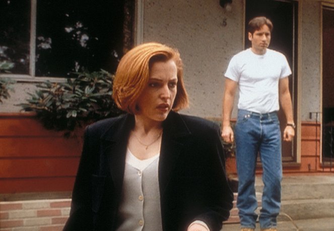The X-Files - Demons - Photos - Gillian Anderson, David Duchovny