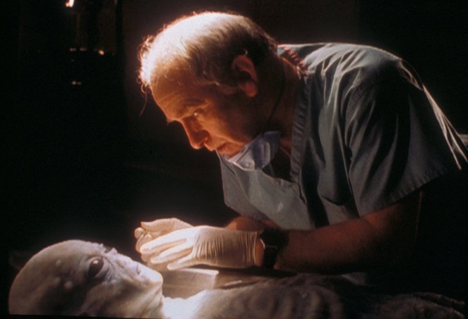 The X-Files - Gethsemane - Van film - Matthew Walker