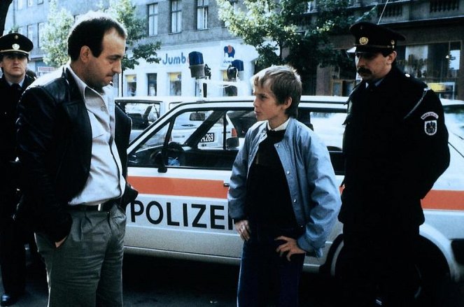 Tatort - Season 15 - Der Mann mit den Rosen - Filmfotos