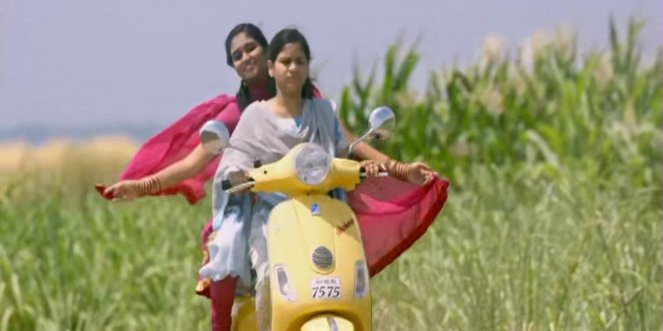 Sairat - De la película - Rinku Rajguru, Anuja Mule