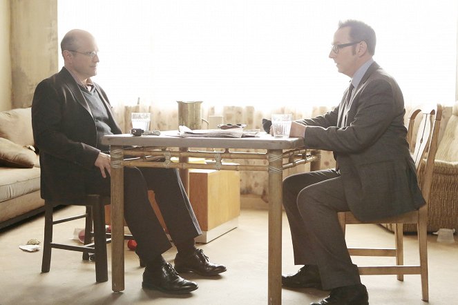 Person of Interest - The Day the World Went Away - Van film - Enrico Colantoni, Michael Emerson