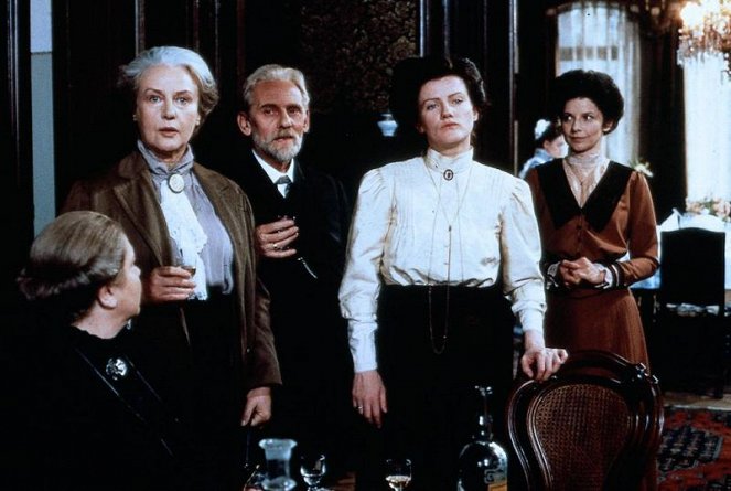 Rosa Luxemburg - Do filme - Doris Schade, Jan Biczycki, Barbara Sukowa