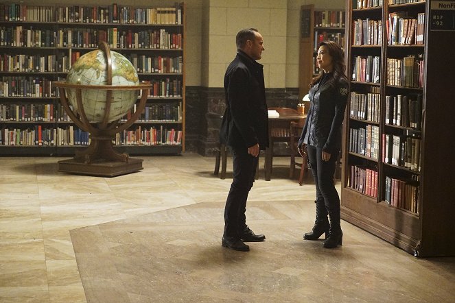 Agents of S.H.I.E.L.D. - Season 4 - Hot Potato Soup - Photos - Clark Gregg, Ming-Na Wen