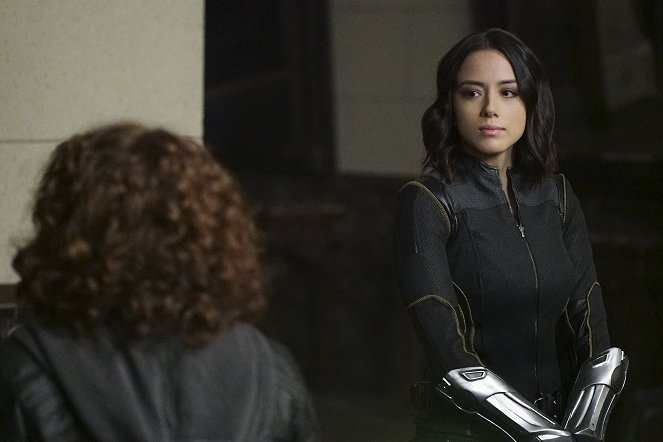 Agents of S.H.I.E.L.D. - Season 4 - Hot Potato Soup - Photos - Chloe Bennet