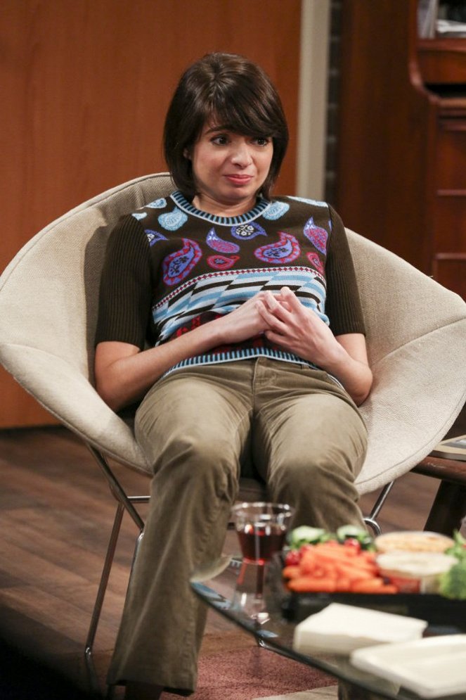 The Big Bang Theory - Season 10 - The Emotion Detection Automation - Photos - Kate Micucci