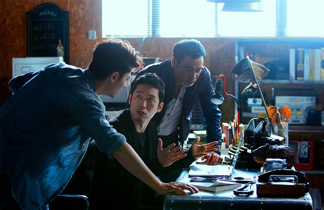 Zhen xiang jin qu - De la película - Hyeok Jang, Simon Yam