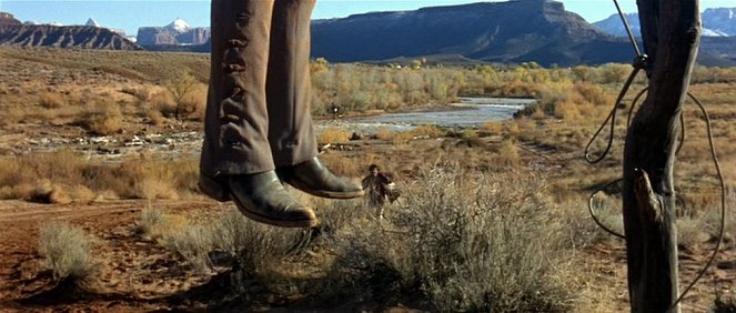 Sierra prohibida - De la película