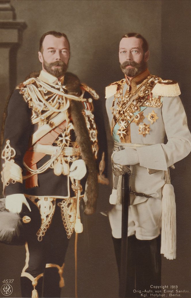 Royal Cousins at War - Filmfotos