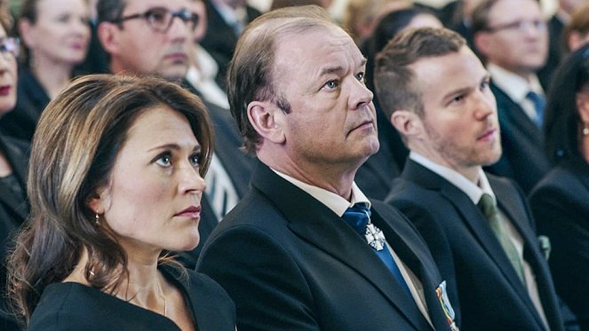 Presidenten - Uppriktigt och troget - Kuvat elokuvasta - Inka Kallén, Mats Långbacka, Olavi Uusivirta