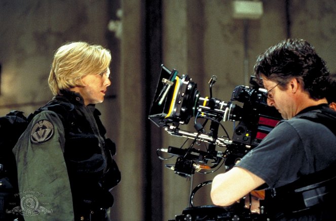Stargate SG-1 - Season 2 - In the Line of Duty - Tournage - Amanda Tapping