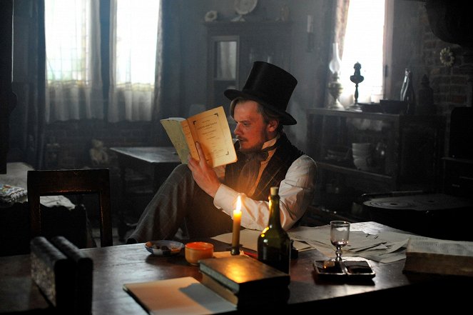 The Young Karl Marx - Photos - Stefan Konarske