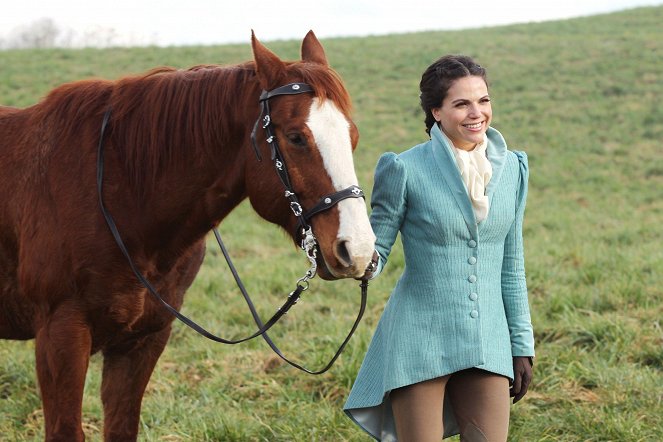 Once Upon a Time - The Stable Boy - Photos - Lana Parrilla