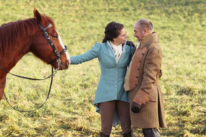 Once Upon a Time - The Stable Boy - Photos - Lana Parrilla, Tony Perez