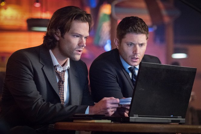 Hrozba z temnoty - Season 12 - Regarding Dean - Z filmu - Jared Padalecki, Jensen Ackles