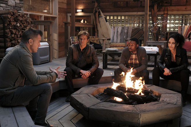 MacGyver - Hook - Photos - George Eads, Lucas Till, Justin Hires, Tristin Mays