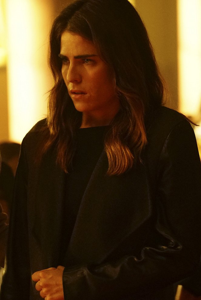 How to Get Away with Murder - Season 3 - Go Cry Somewhere Else - Photos - Karla Souza