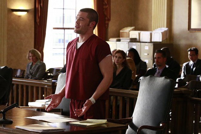 How to Get Away with Murder - It's War - Photos - Charlie Weber