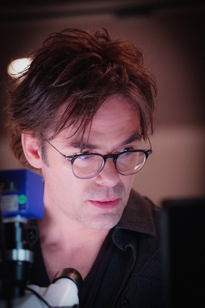 Zoo - Collision Point - Photos - Billy Burke