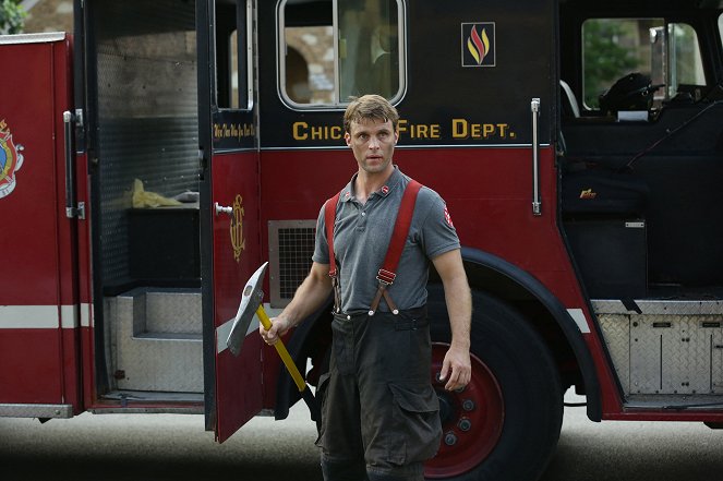 Chicago Fire - Season 4 - Let It Burn - Photos - Jesse Spencer
