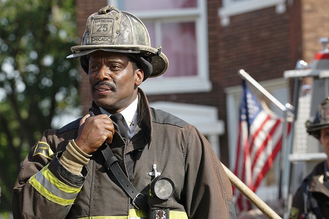 Chicago Fire - Season 4 - 2112 - Photos - Eamonn Walker
