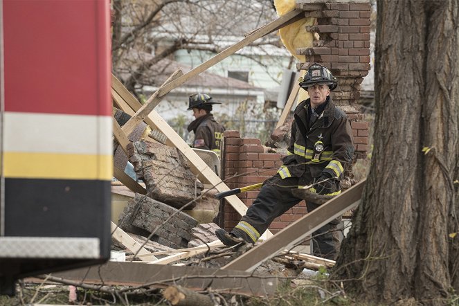 Chicago Fire - Season 4 - The Path of Destruction - Photos - David Eigenberg