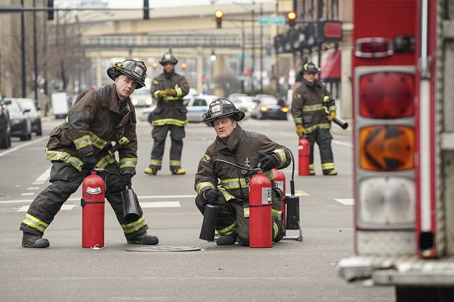 Chicago Fire - Two Ts - Kuvat elokuvasta - David Eigenberg, Christian Stolte
