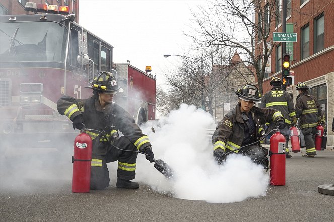 Chicago Fire - Two Ts - Photos
