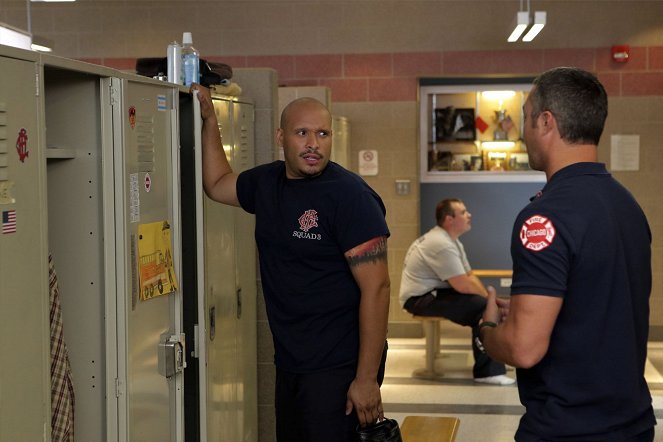 Chicago Fire - Season 5 - A Real Wake-Up Call - Photos - Joe Minoso