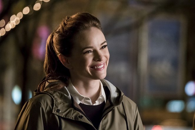 The Flash - Attack on Gorilla City - Photos - Danielle Panabaker