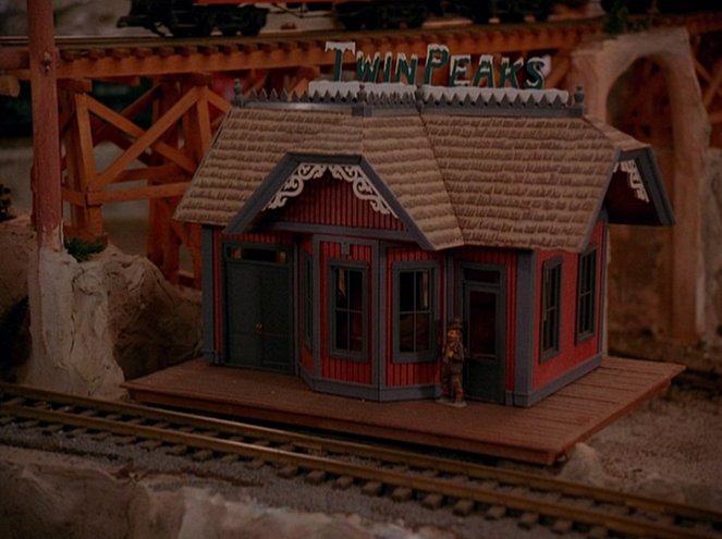 Miasteczko Twin Peaks - Ślady donikąd - Z filmu