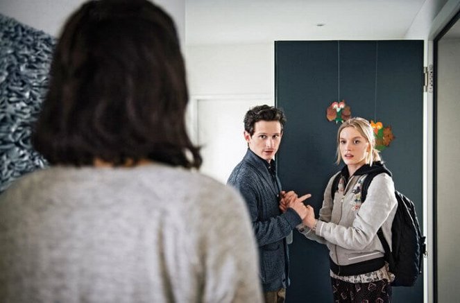 Tatort - Season 48 - Kriegssplitter - Photos - Joel Basman, Yelena Tronina