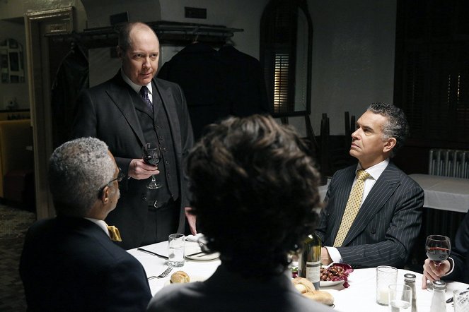 The Blacklist - The Apothecary - Film - James Spader, Brian Stokes Mitchell