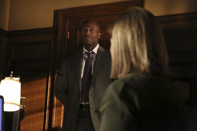 How to Get Away with Murder - Season 3 - He Made a Terrible Mistake - Photos - Billy Brown