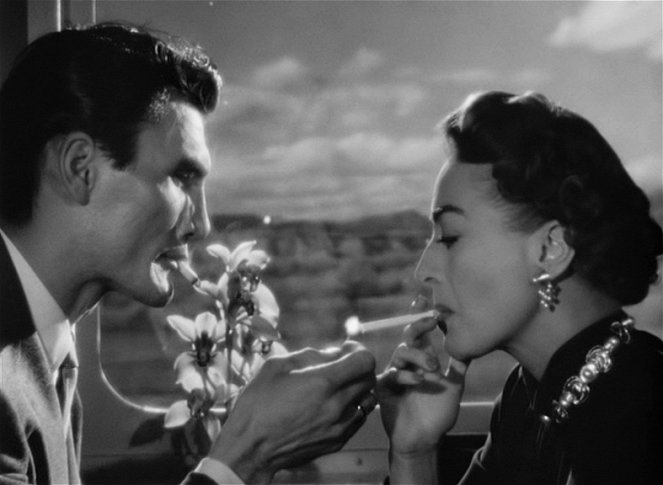 Le Masque arraché - Film - Jack Palance, Joan Crawford