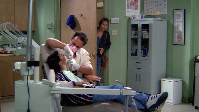 Friends - Season 1 - The One with the Sonogram at the End - Photos - Christopher Miranda, Mitchell Whitfield, Jennifer Aniston