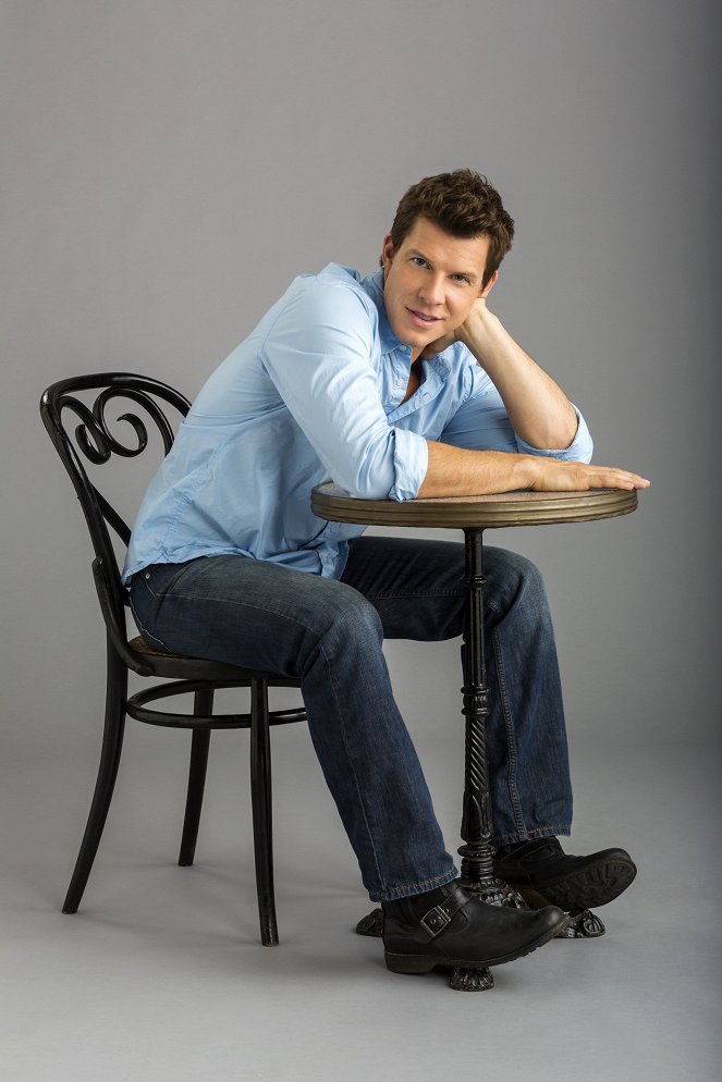 Reading Writing & Romance - Promo - Eric Mabius