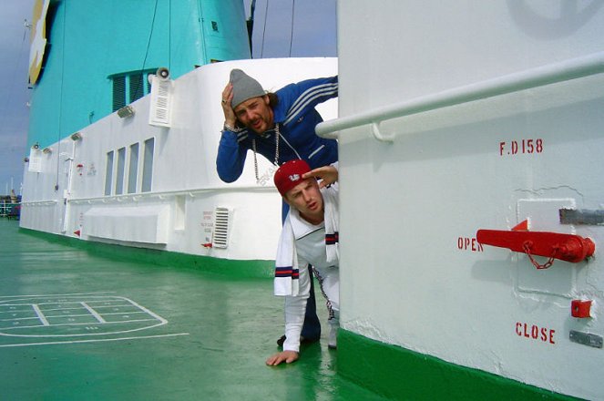 Lökött testőrök 3. - Haláli hajózás - Filmfotók - John Friedmann, Florian Simbeck