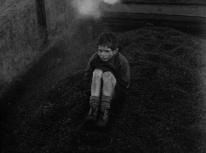 Trilogie Bill Douglas : My Childhood et My Ain Folk - Film