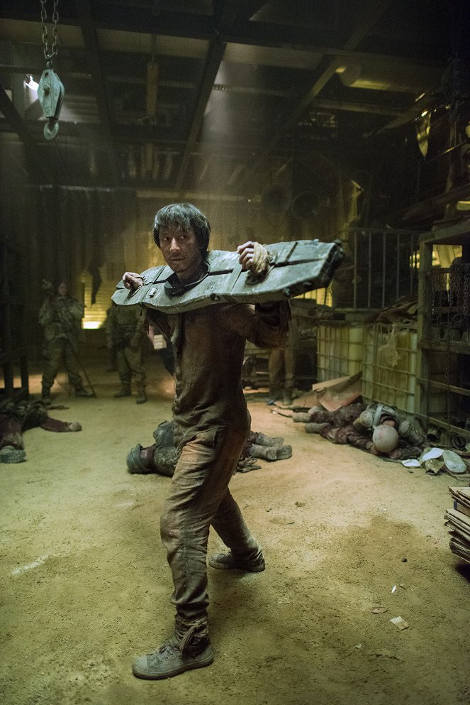 Into the Badlands - Chapter VII: Tiger Pushes Mountain - Film - Daniel Wu Yin-cho