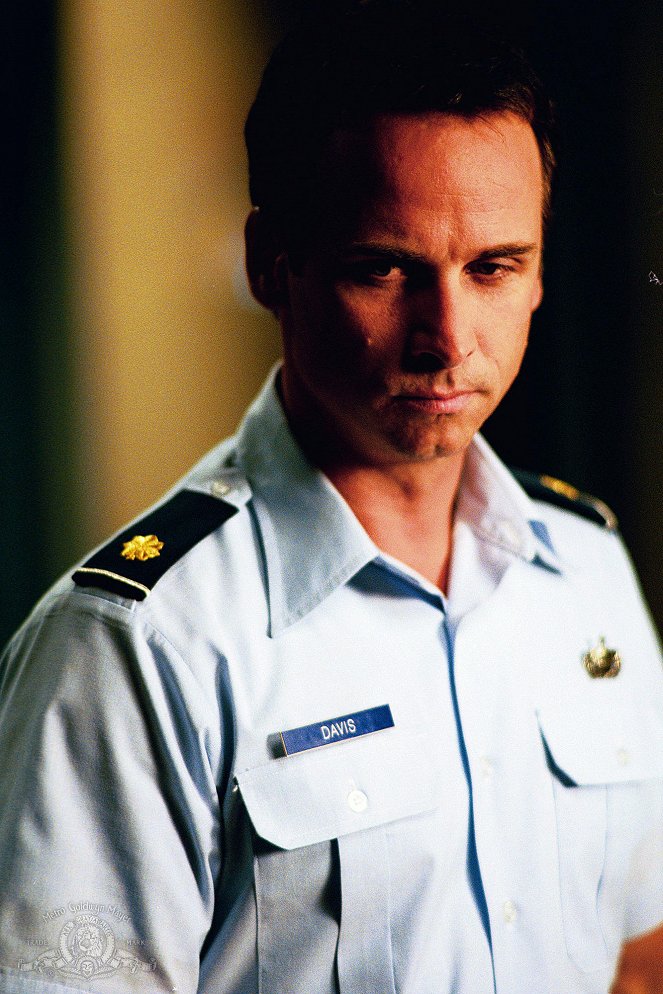 Stargate SG-1 - Season 6 - Smoke & Mirrors - De la película - Colin Cunningham