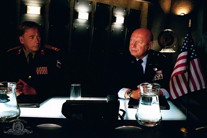 Stargate SG-1 - Season 6 - Disclosure - Photos - Garry Chalk, Don S. Davis