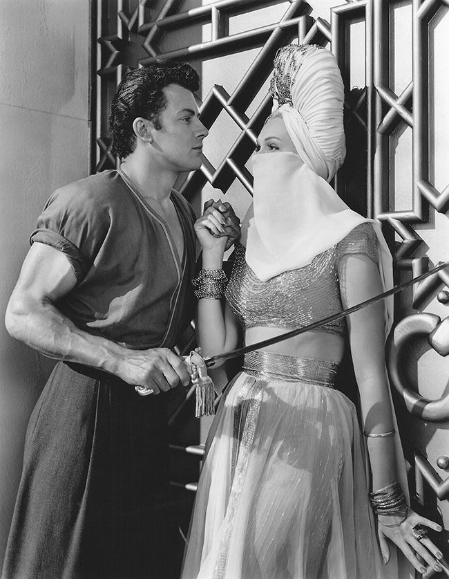 A Thousand and One Nights - Filmfotos - Cornel Wilde, Adele Jergens