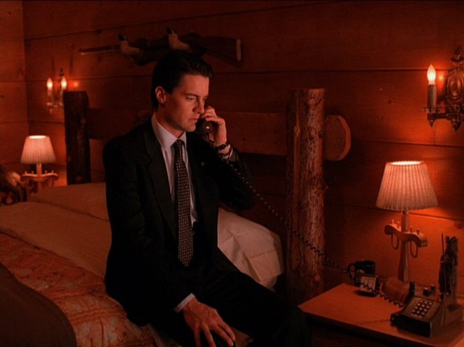 Miasteczko Twin Peaks - Season 1 - Zen, czyli sztuka łapania mordercy - Z filmu - Kyle MacLachlan