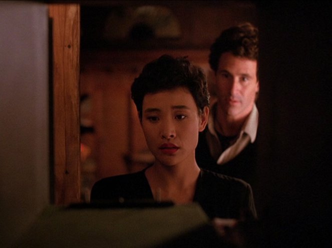 Mestečko Twin Peaks - Rest in Pain - Z filmu - Joan Chen, Michael Ontkean