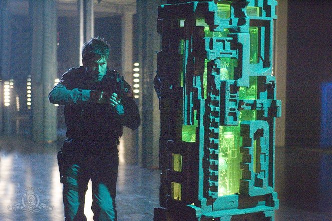 Stargate: Atlantis - Season 1 - The Siege: Part 1 - De la película - Joe Flanigan