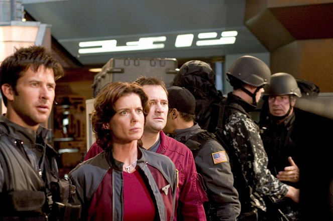 Stargate Atlantis - Die Belagerung (2) - Filmfotos - Joe Flanigan, Torri Higginson, David Hewlett