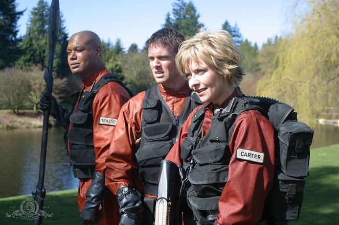 Stargate Kommando SG-1 - Die Macht des Speichers - Filmfotos - Christopher Judge, Michael Shanks, Amanda Tapping