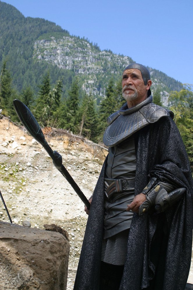 Stargate SG-1 - Season 7 - Evolution: Part 1 - Kuvat elokuvasta - Tony Amendola