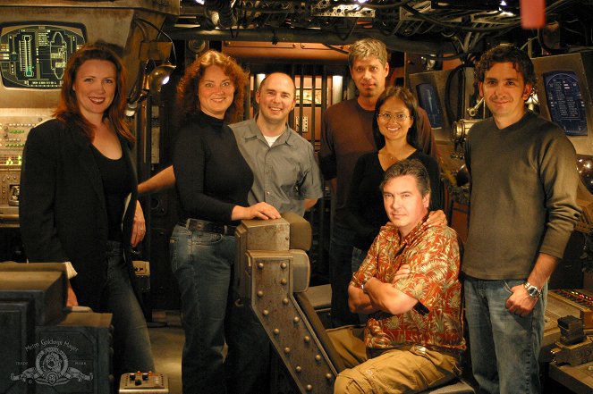 Stargate SG-1 - Fallout - Van de set
